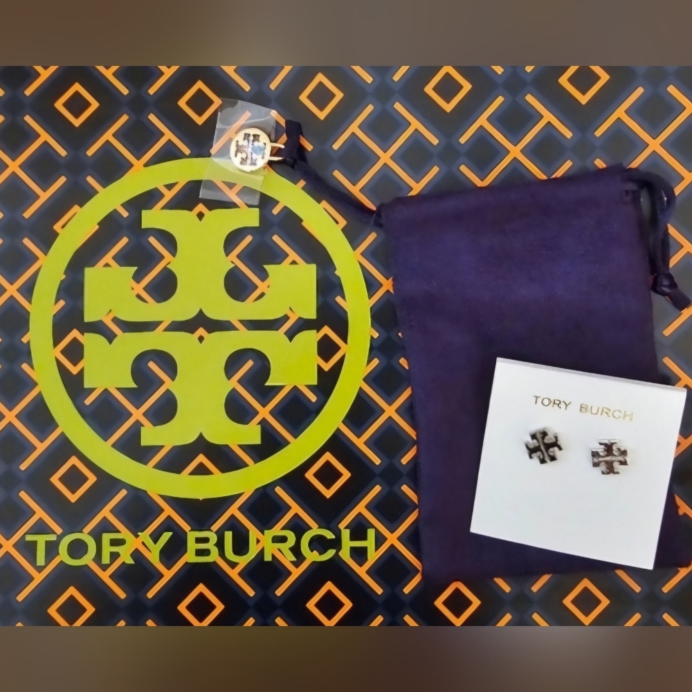 BRAND NEW WITH TAGS! TORY BURCH LOGO STUD EARRINGS